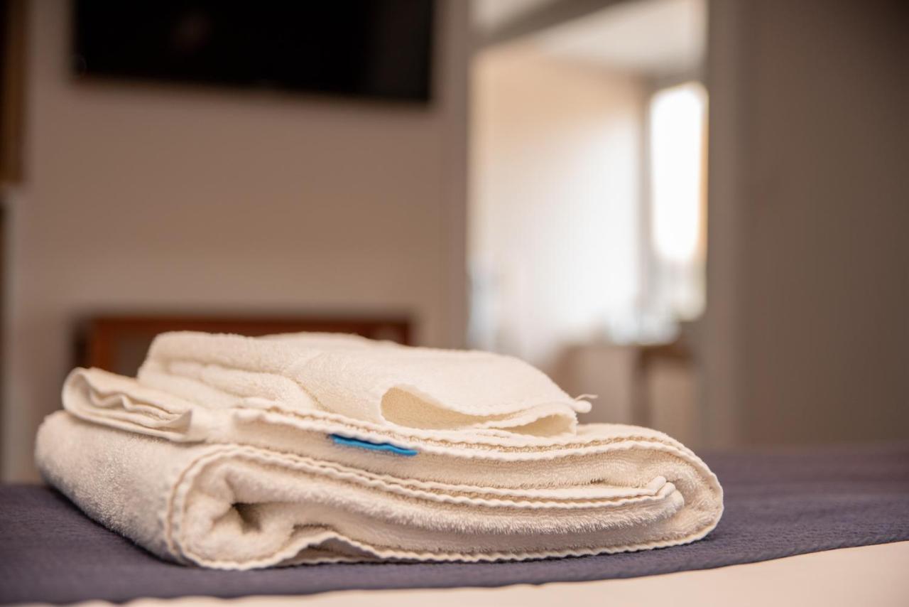 The Oak House Hotel Axbridge Exterior photo A folded bath sheet